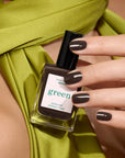 MANUCURIST Green™ Nagellack - Mocha - Tiefes, kühles Braun