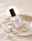 NAILBERRY Nagellack Inner Glow - Perlweiß mit einem halbtransparenten, brillanten Finish