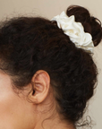 Silk Scrunchie Powder White M