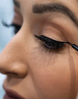 Plume Nourish & Line Liquid Eyeliner - schwarz