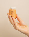 The Facial Dry Brush