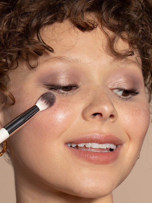 ILIA Beauty Blending Brush - Pinsel für Lidschatten &amp; Highlighter