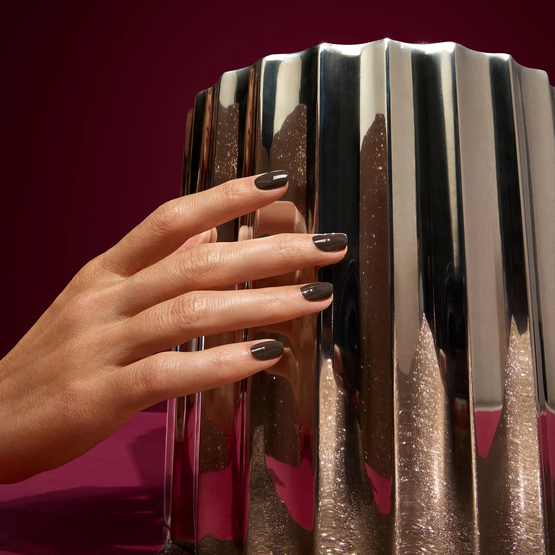 MANUCURIST Green™ Nagellack - Mocha - Tiefes, kühles Braun