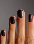 Karolin van Loon Nagellack Figue Marron - tiefes, warmes Braun