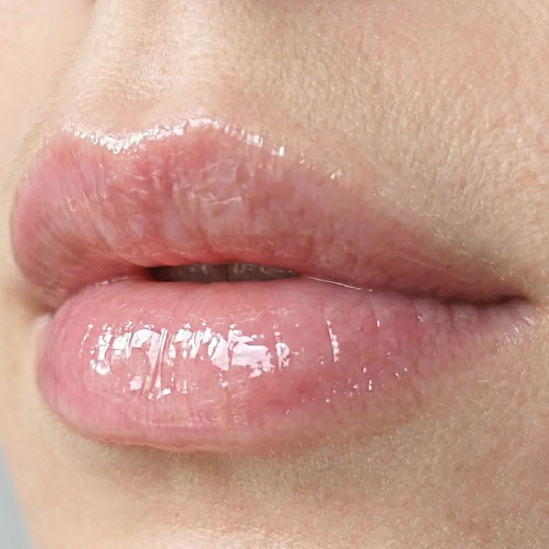 POUT SAVER Blush Touch – Getönter Lippenbalsam ﻿