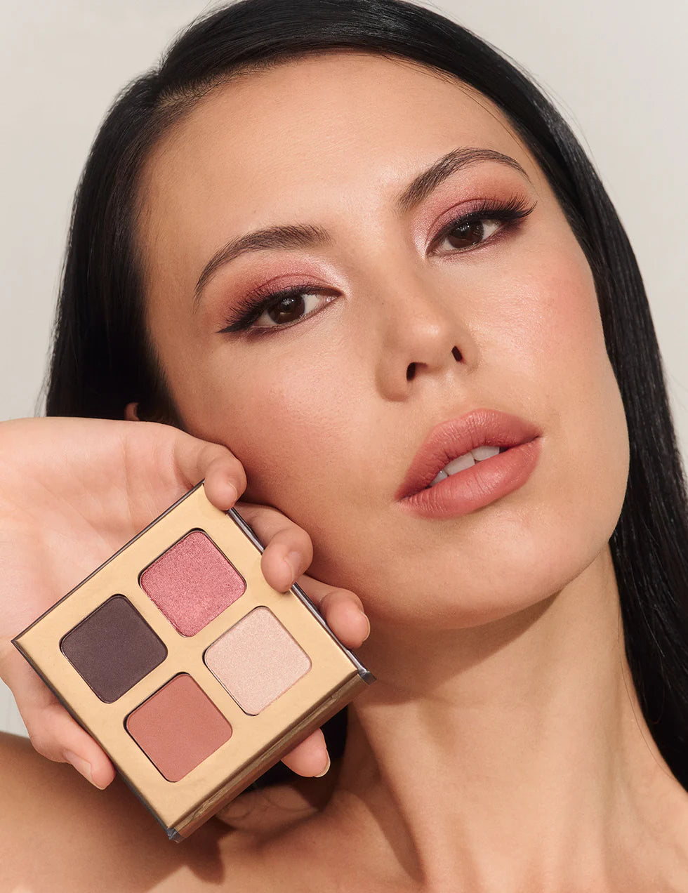 INIKA ORGANIC Eyeshadow Quad „Flowers“- Lidschattenpalette mit 4 Farben