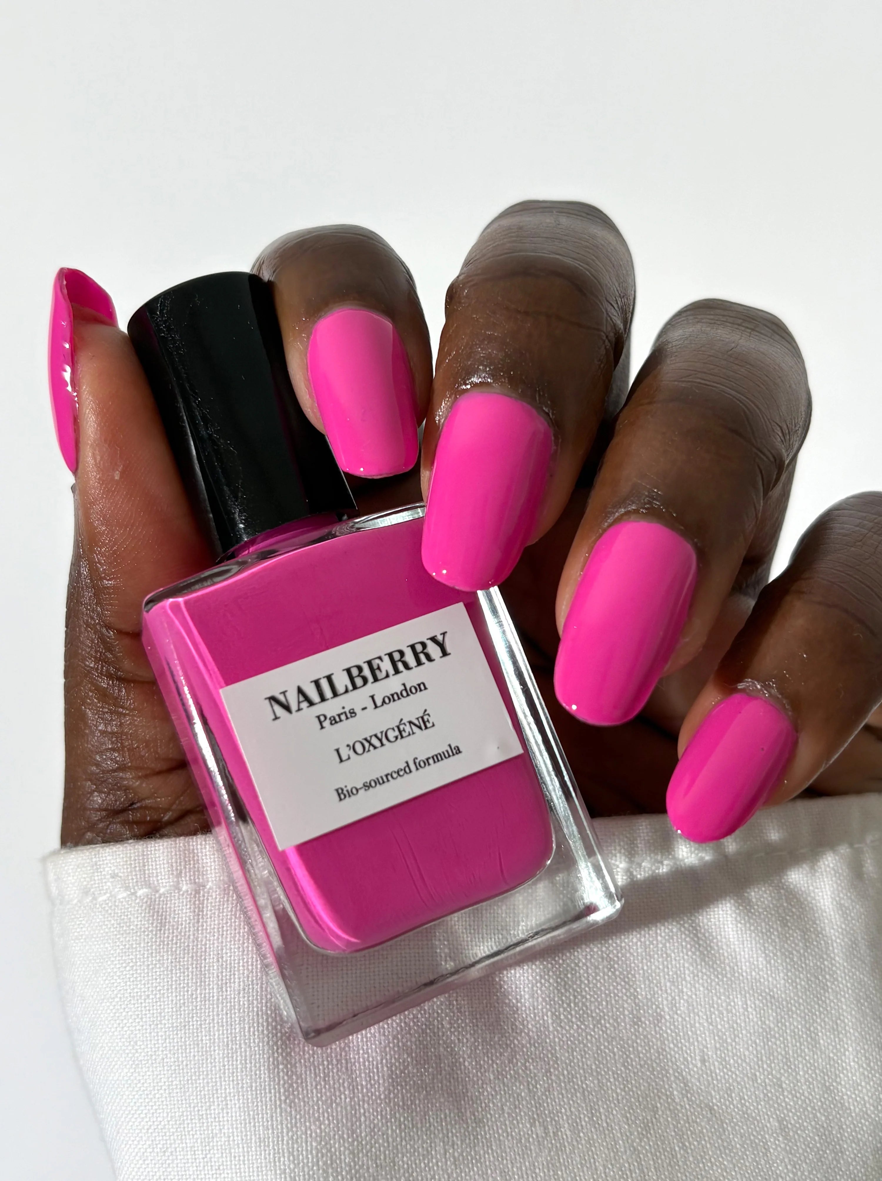 NAILBERRY Nagellack Electric Pink - Ultra-Bright Pink