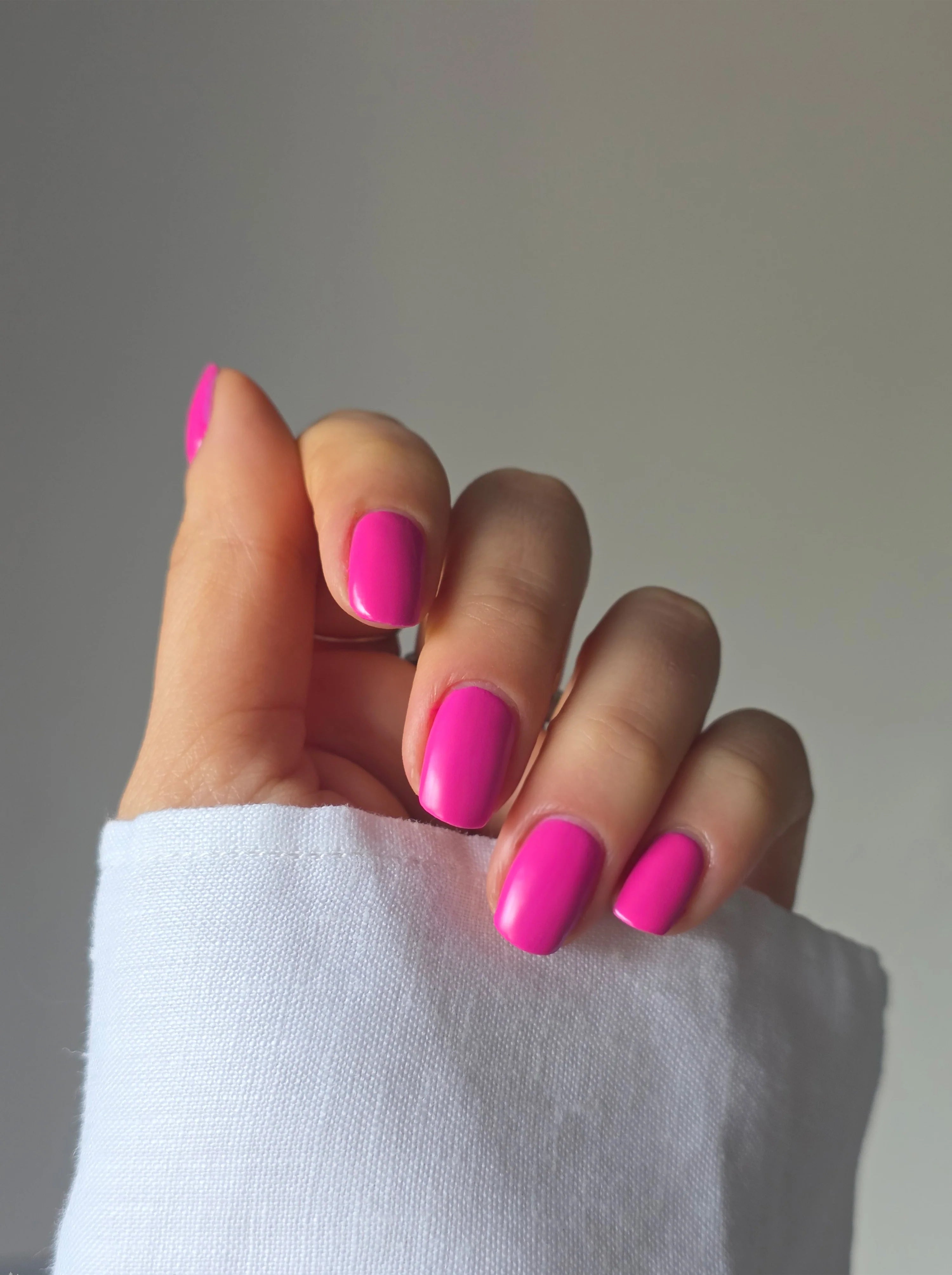 NAILBERRY Nagellack Electric Pink - Ultra-Bright Pink