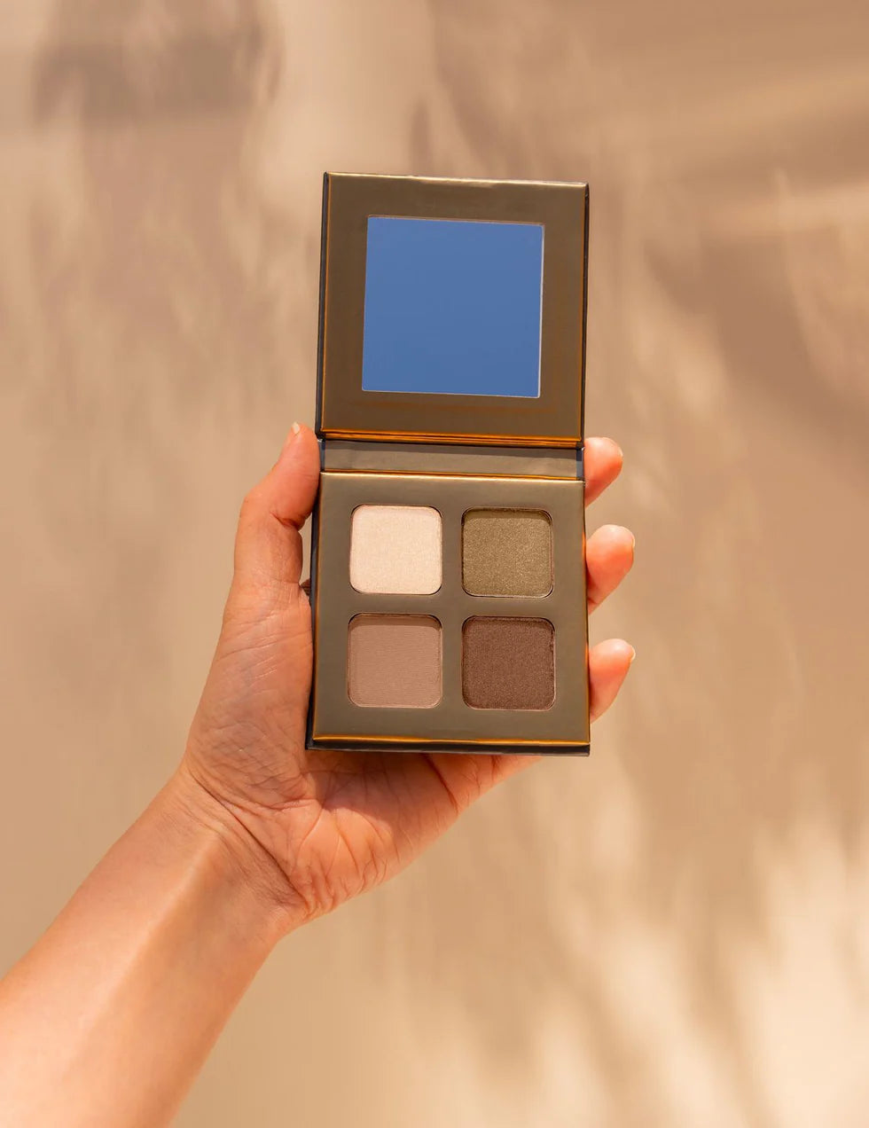 INIKA ORGANIC Eyeshadow Quad „Wind“- Lidschattenpalette mit 4 Farben