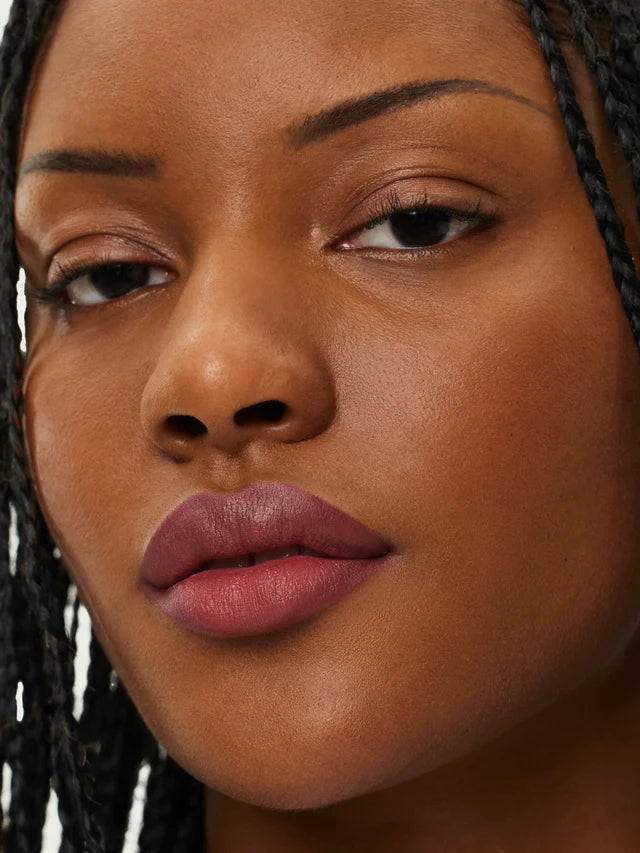 ﻿ILIA Beauty Lip Sketch Hydrating Crayon