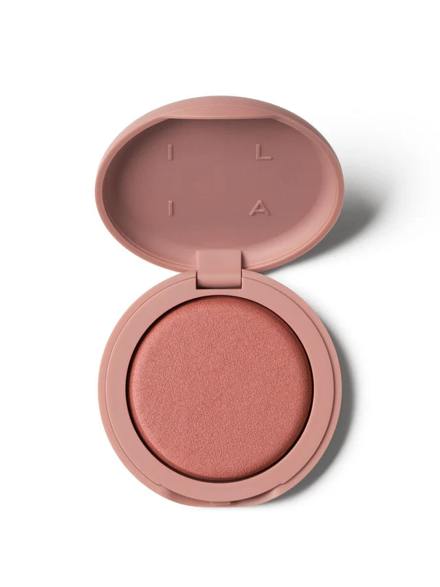 ILIA BEAUTY Soft Focus Blurring Blush - Talkfreies Rouge mit Weichzeichner-Effekt