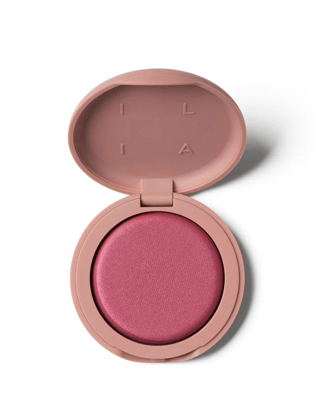ILIA BEAUTY Soft Focus Blurring Blush - Talkfreies Rouge mit Weichzeichner-Effekt
