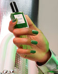MANUCURIST Green™ Nagellack - Jade - Grün mit kühlen Untertönen