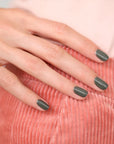 MANUCURIST Green™ Nagellack - Khaki - Grün mit grauen Untertönen