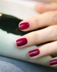MANUCURIST Green™ Nagellack - Violeta - Bordeaux mit violetten Untertönen