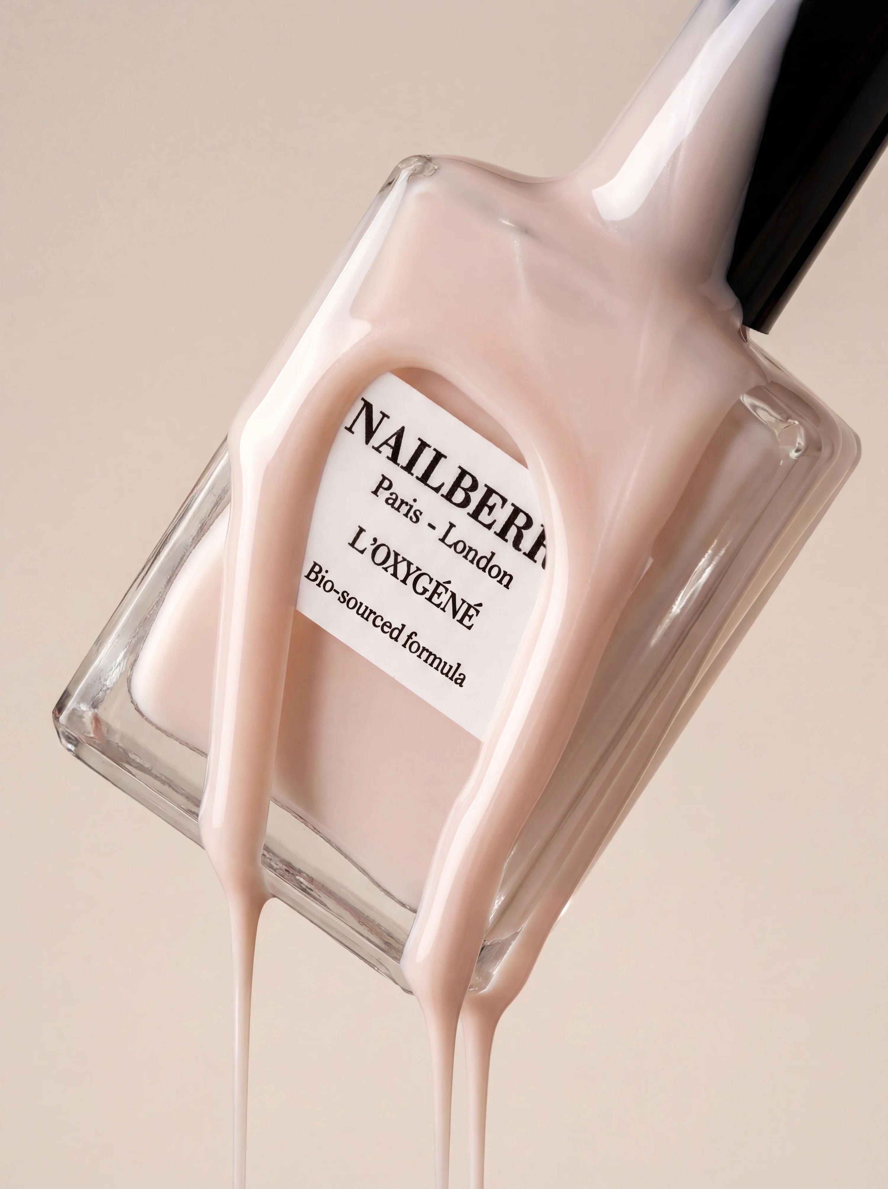 NAILBERRY On Cloud Nine -  milchiges, halbtransparentes Weiß