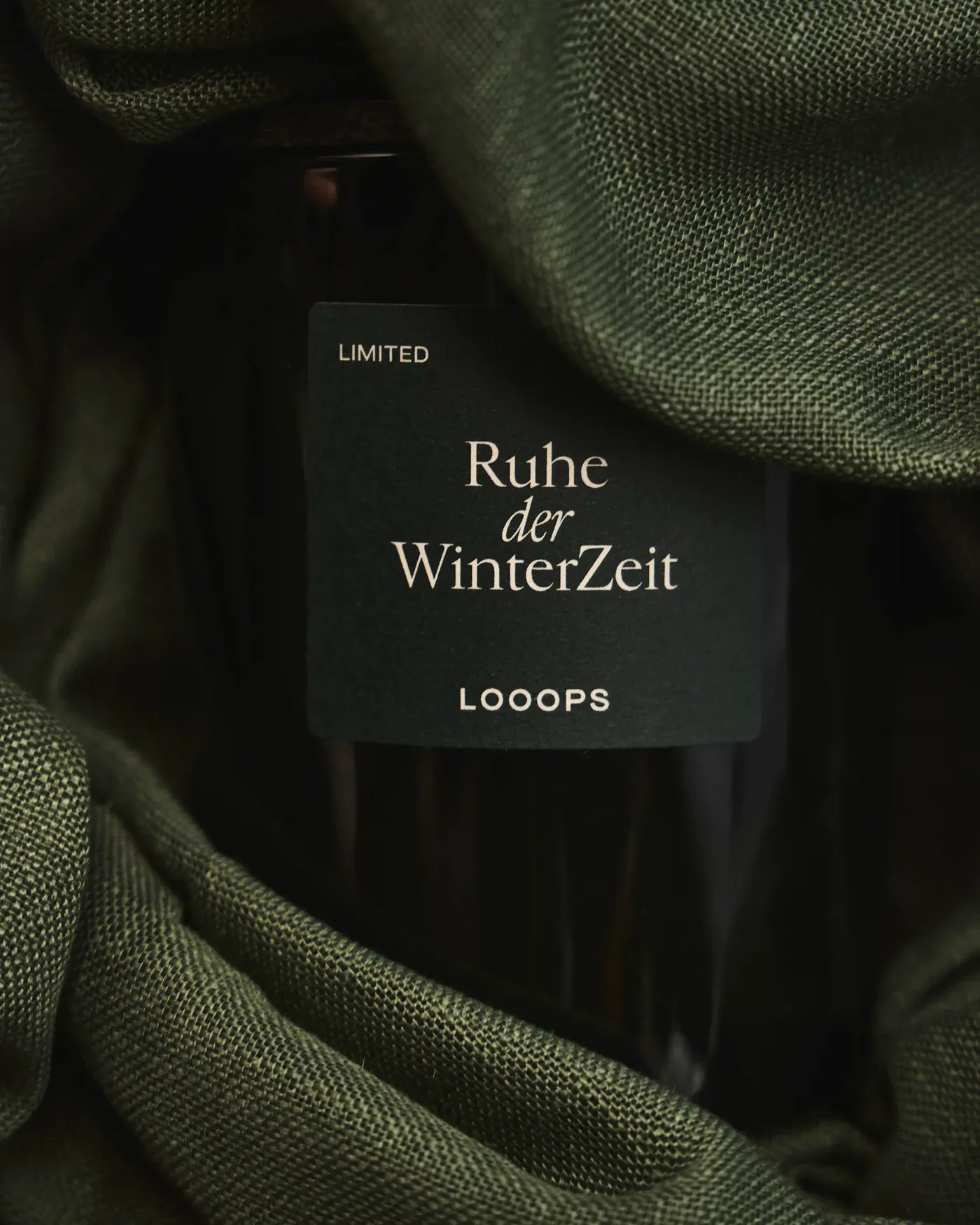 LOOOPS Duftkerze Ruhe der WinterZeit - Balance - zimtig-warmer Duft mit Blutorange, Zimt &amp; Gewürznelke