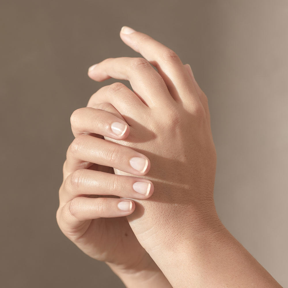 Restorative Hand + Nail Serum - Intensiv-Pflege für Hände und Nägel